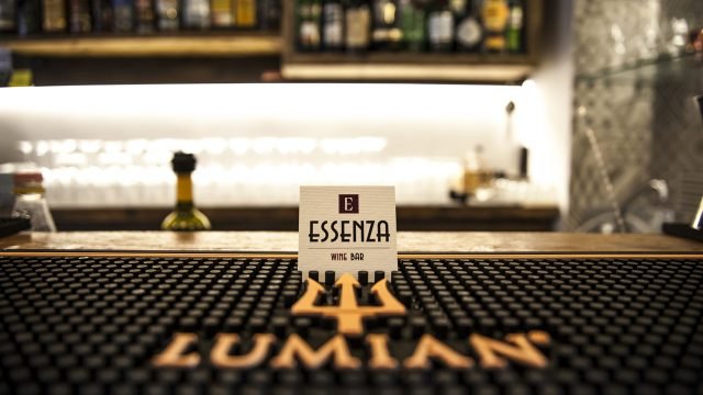 Essenza Wine Bar